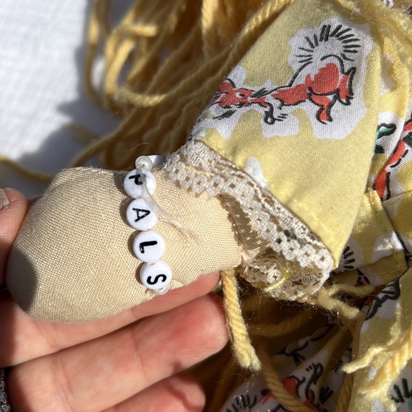 JIM SHORE DOLL KatJan Best Pals Yellow Bunny Dress Doll Designer COLLECTIBLE - Picture 10 of 17